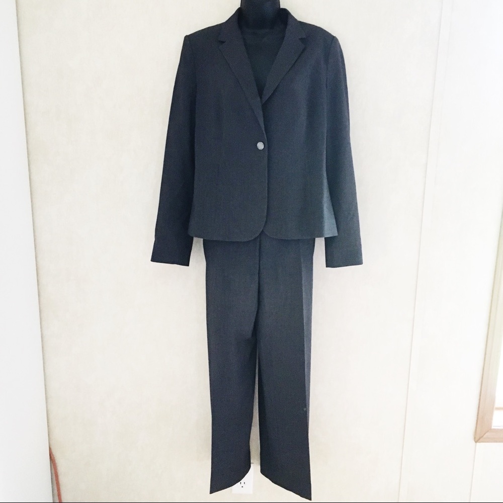 Calvin Klein | Stretch Grey Suit